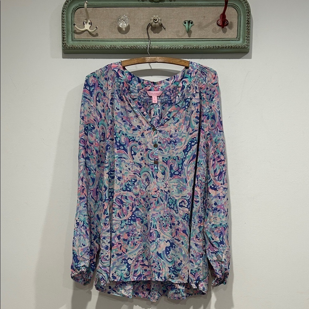 Lilly Pulitzer Slim Relaxed Bohemian Paisley Blouse Blue and Pink women’s XL